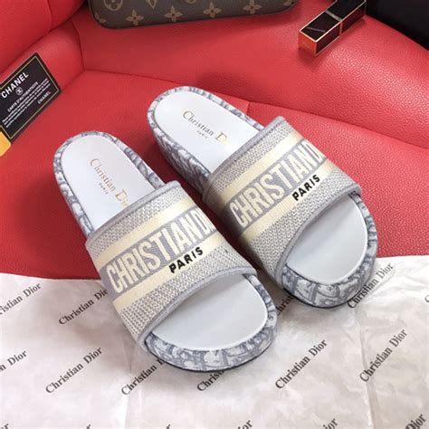 dior flip flops womens
